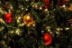 Как появилась традиция зажигать огни на новогодней елке?
